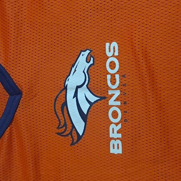 Broncos Jersey teeshirt - Picture 2 of 4